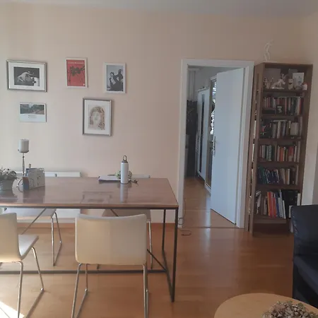 Quiet And Cosy Near Hallenstadion Apartment Zurich